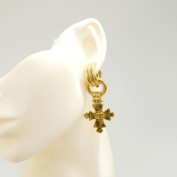 CHANEL CC Logos Cross 2 way Dangle Clip-On Earrings Gold Tone - Picture 1 of 6